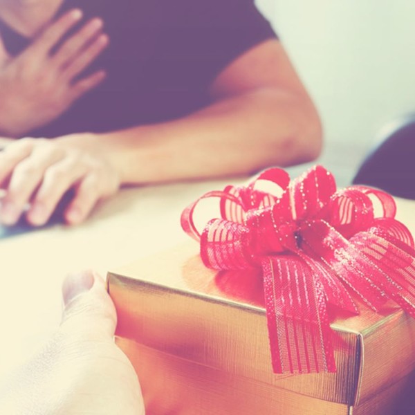 Business Gift Giving Etiquette