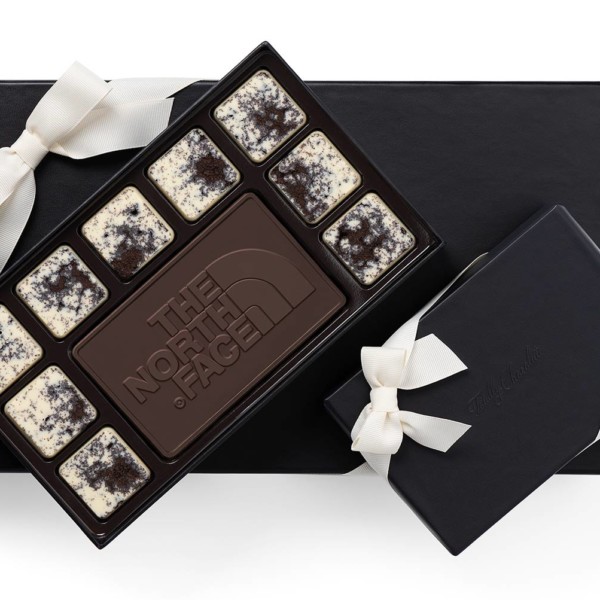 Impressive Business Gifts: Personalized Chocolate Bars in High Detail