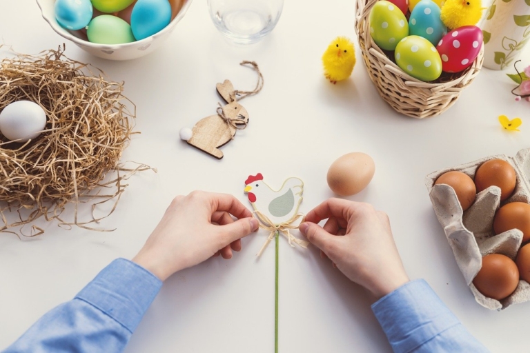 Easter egg decoration