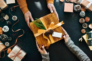 5 Holiday Gift Ideas That Your Remote Employees Will Love