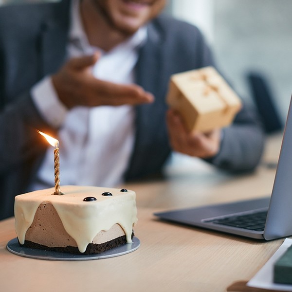 What Should You Give To Your Boss For Their Birthday?