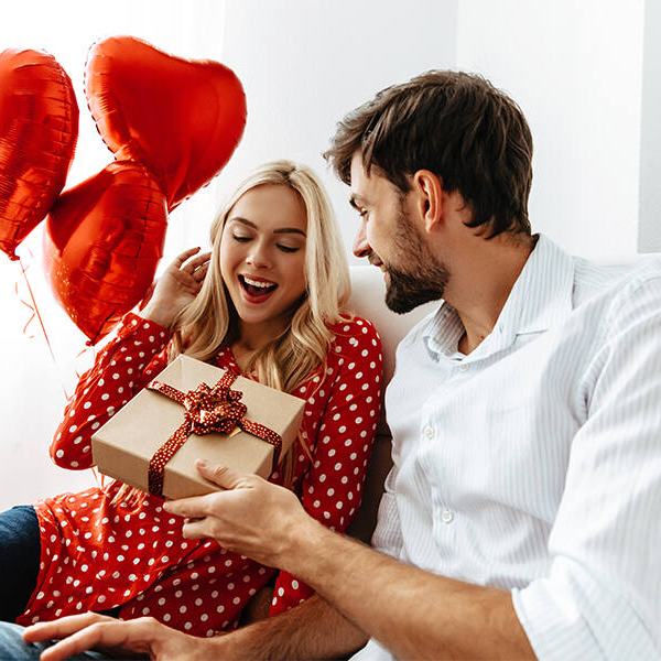 The Ultimate Guide to Personalized Chocolate Gifts for Valentine’s Day