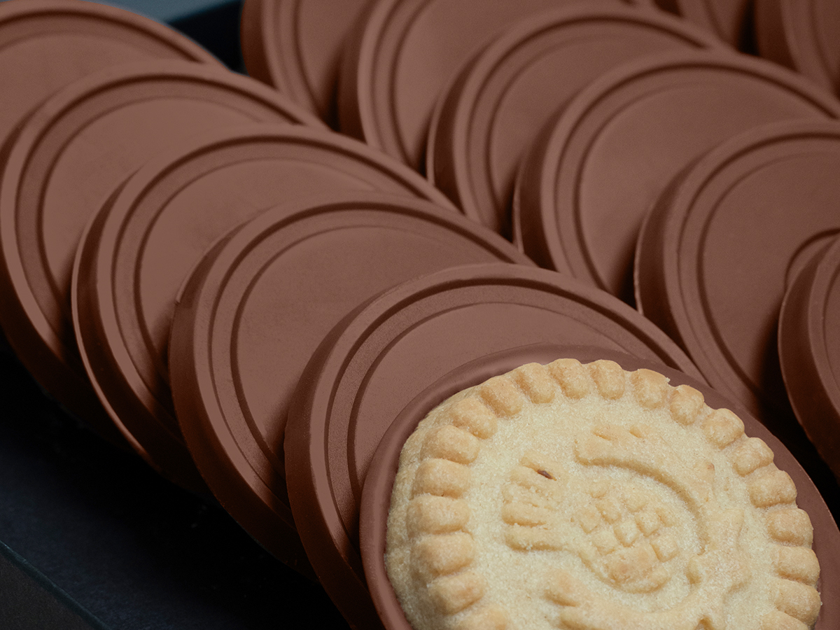 24-Piece Ultimate Chocolate Shortbread Cookie Gift Set - Luxury Packaging - Image 5