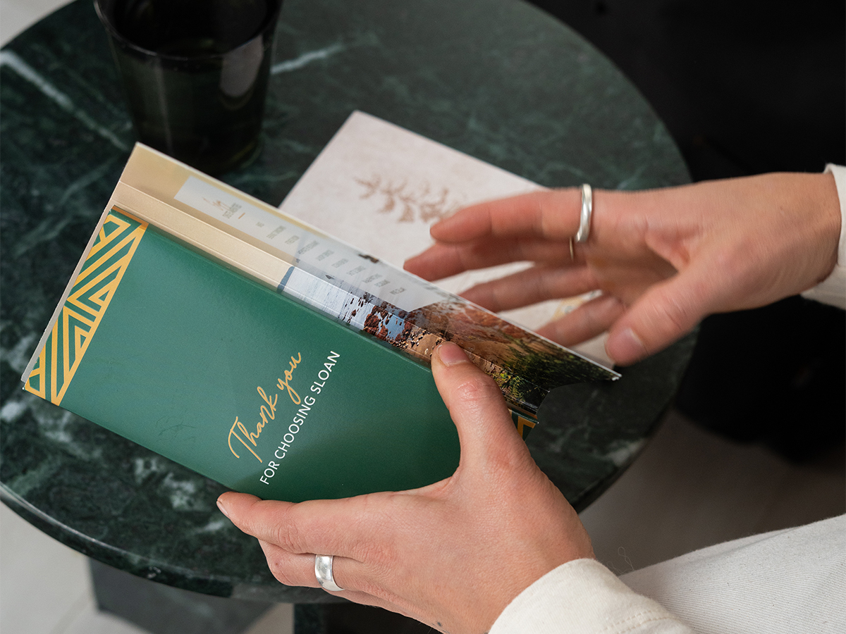 3-Bar Deluxe Engraved Chocolate Storyteller - Image 5